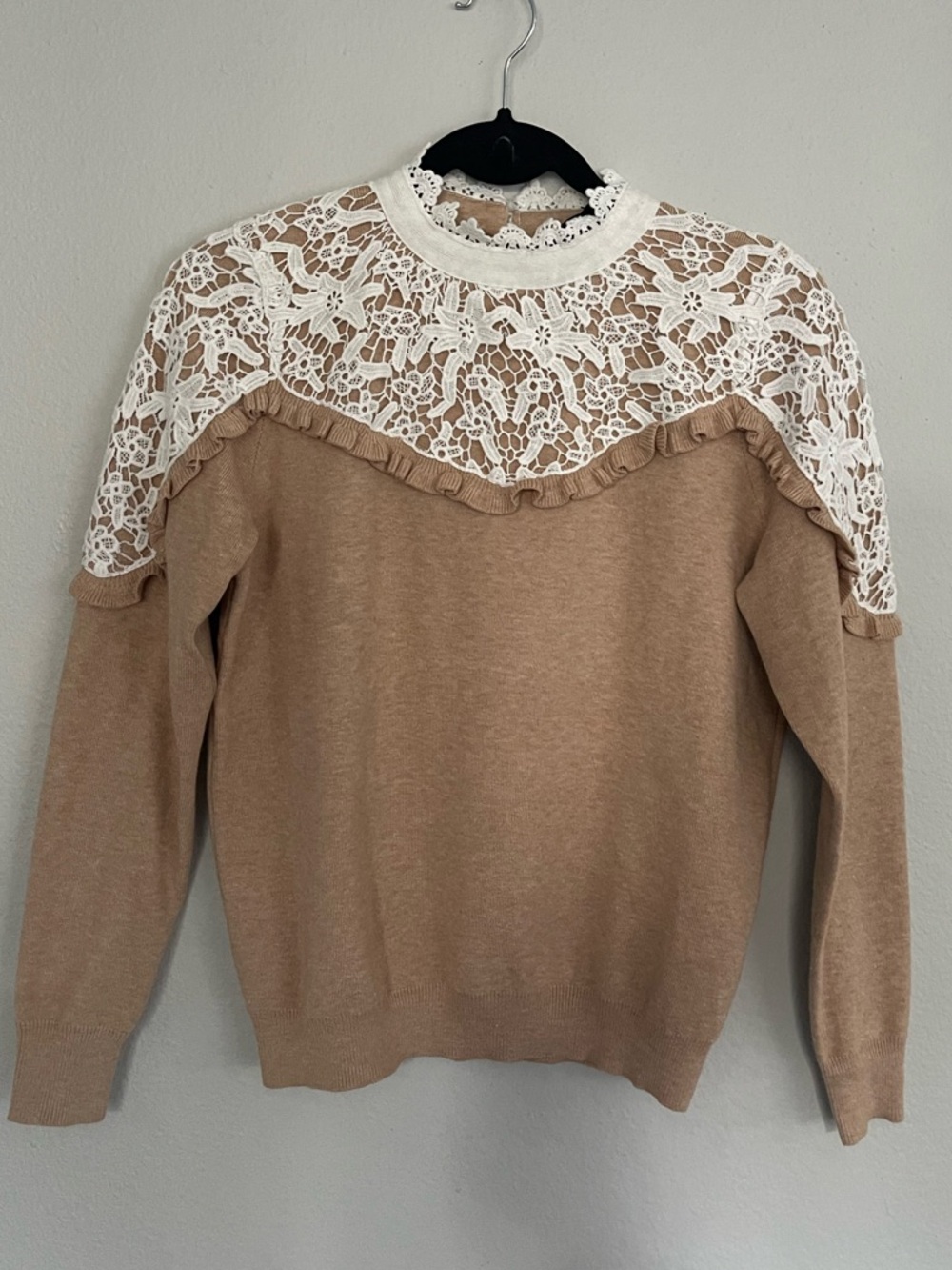 Alice blue lace sweater women size S